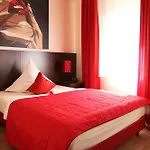 Koenigshof Hauptbahnhof Superior 3*
