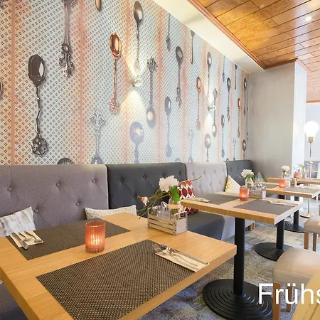 Koenigshof Hauptbahnhof Superior 3*