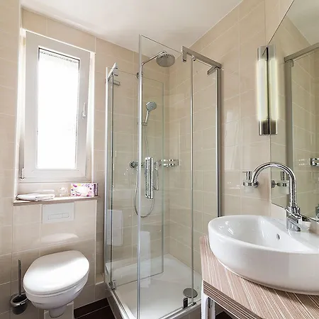 Koenigshof Hauptbahnhof Superior Hotel 3*