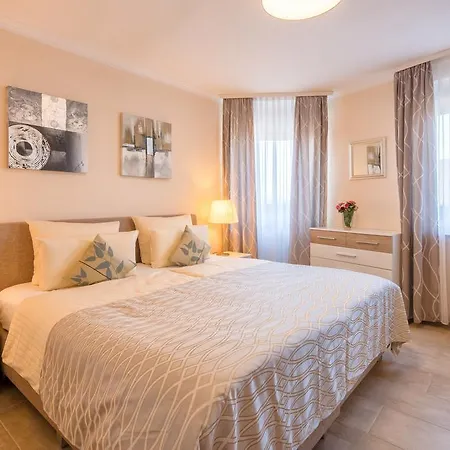 Szálloda Koenigshof Hauptbahnhof Superior