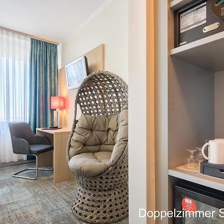 Koenigshof Hauptbahnhof Superior 3*