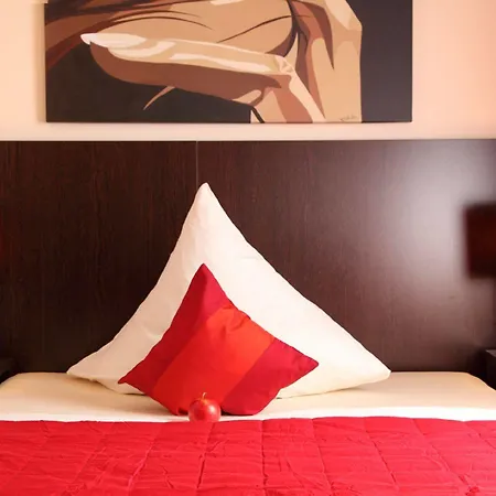 Koenigshof Hauptbahnhof Superior 3*