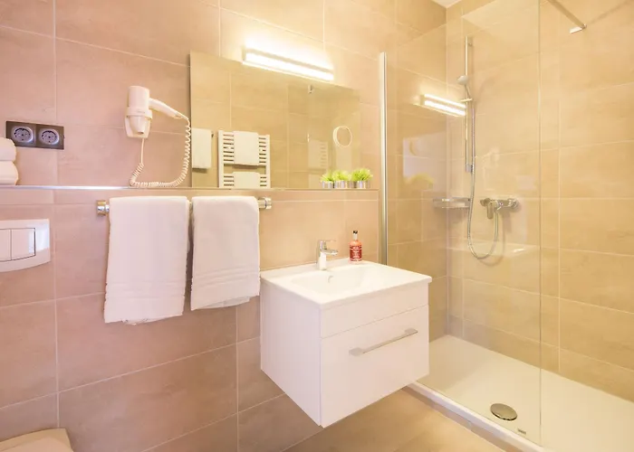 Koenigshof Hauptbahnhof Superior 3*