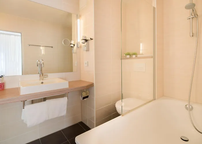 Koenigshof Hauptbahnhof Superior 3*