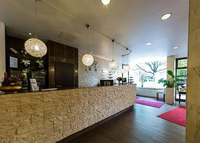 Hotel Koenigshof Hauptbahnhof Superior 3*